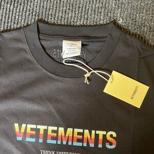 Vetements Think Differently Logo T-Shirt